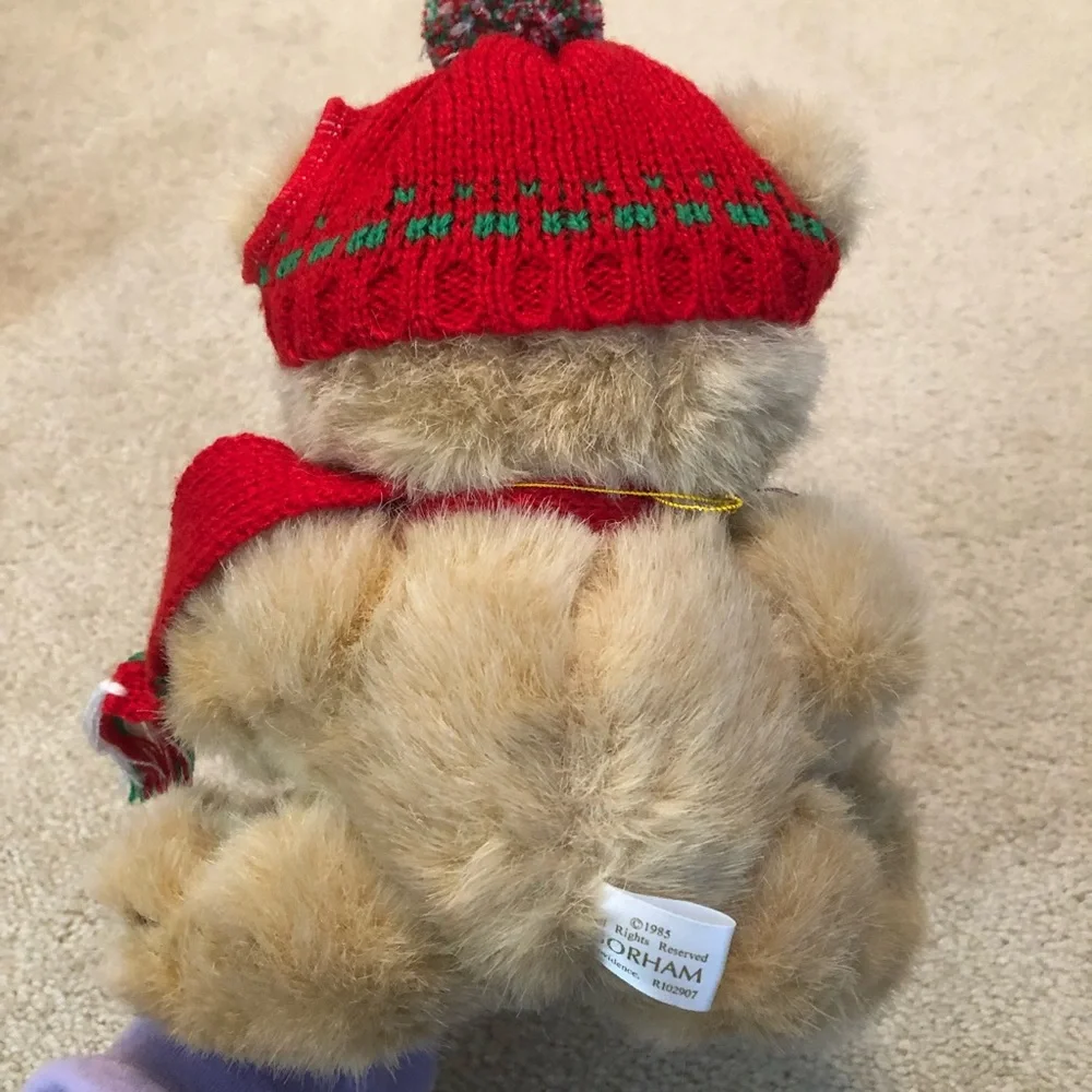 Gorham Remembears Teddy Bear Vintage 1985 Red Green Scarf Hat Jointed Plush NWT - Picture 3 of 8